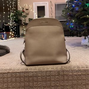Grey Michael Kors Emmy Backpack (saffiano leather)